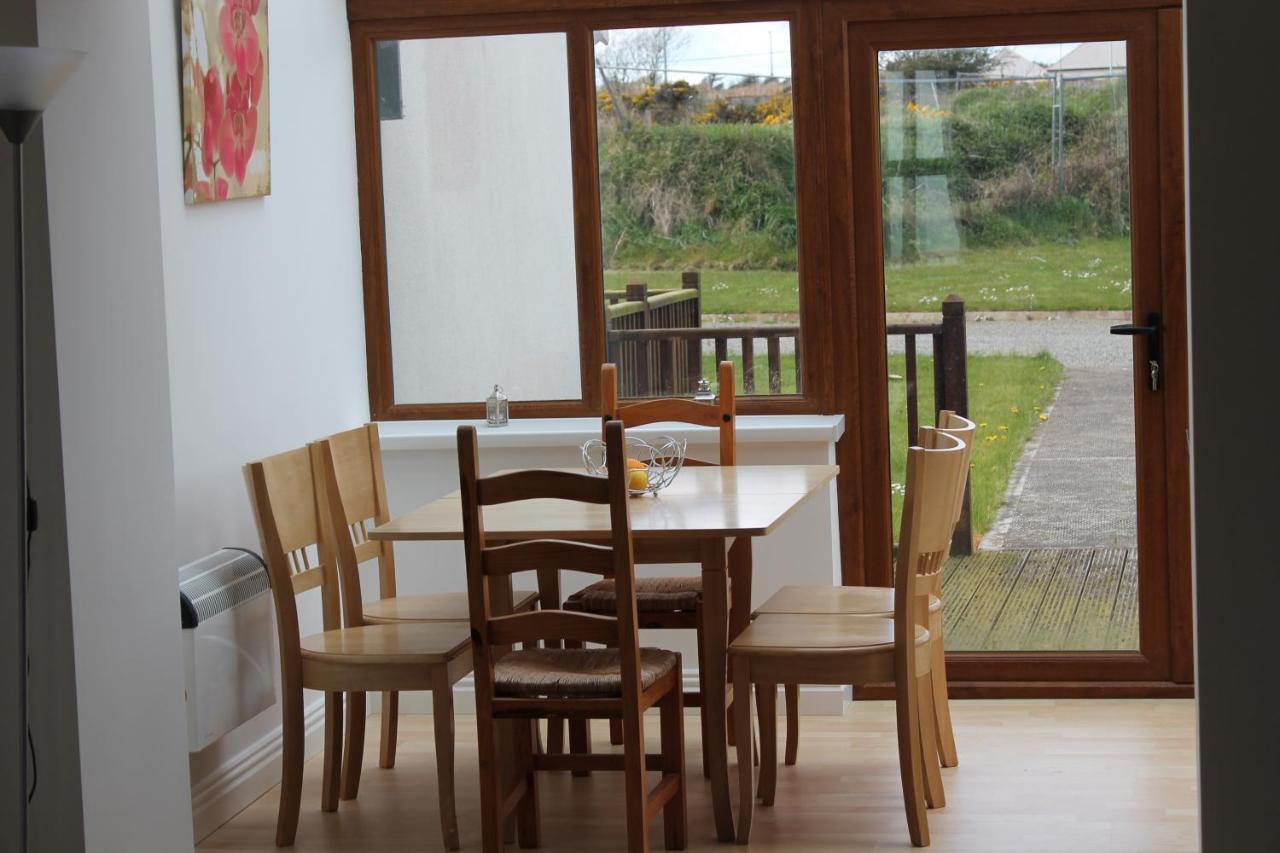 Hookless Holiday Homes Fethard-on-Sea Extérieur photo